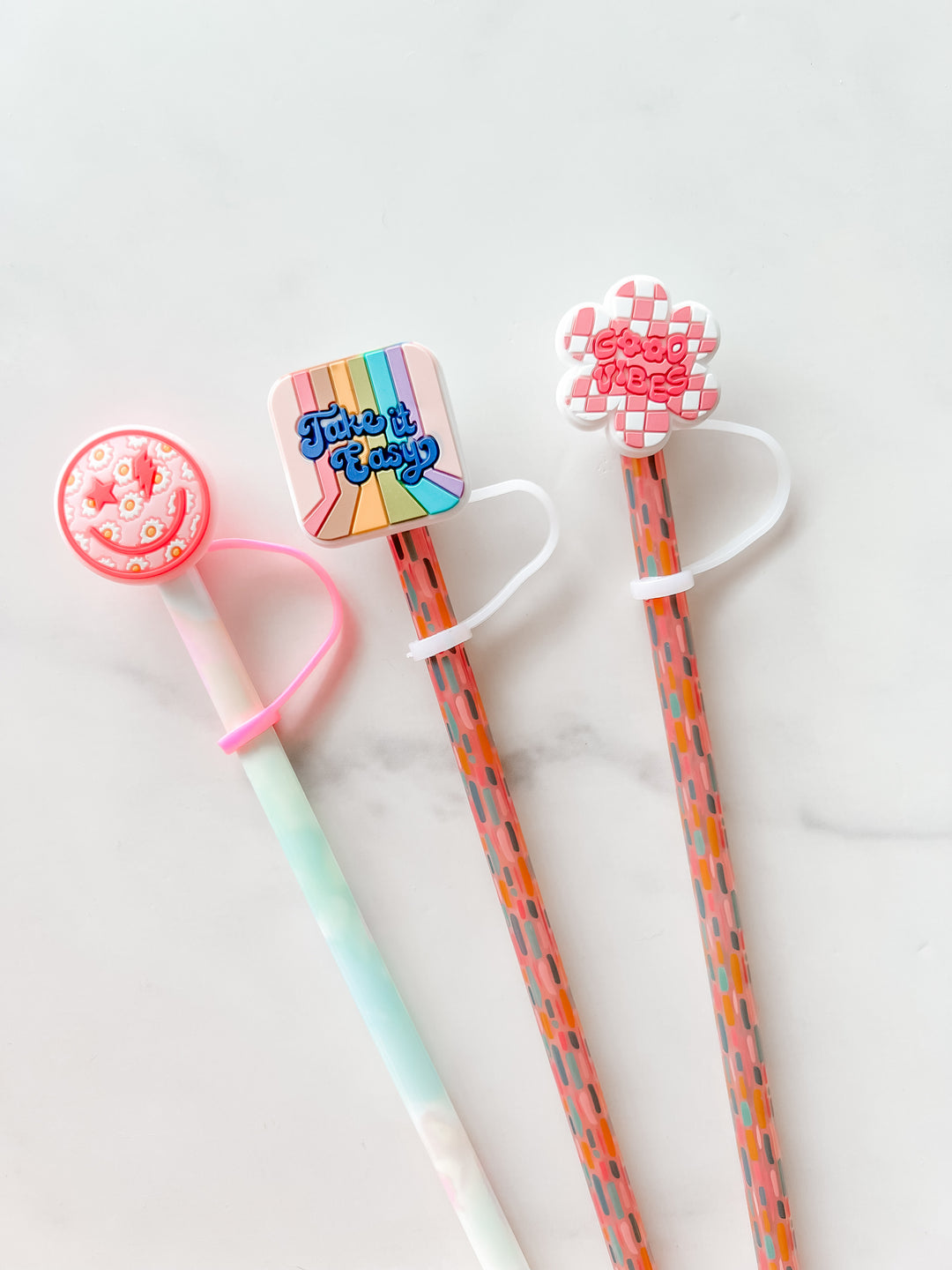 Groovy straw cover