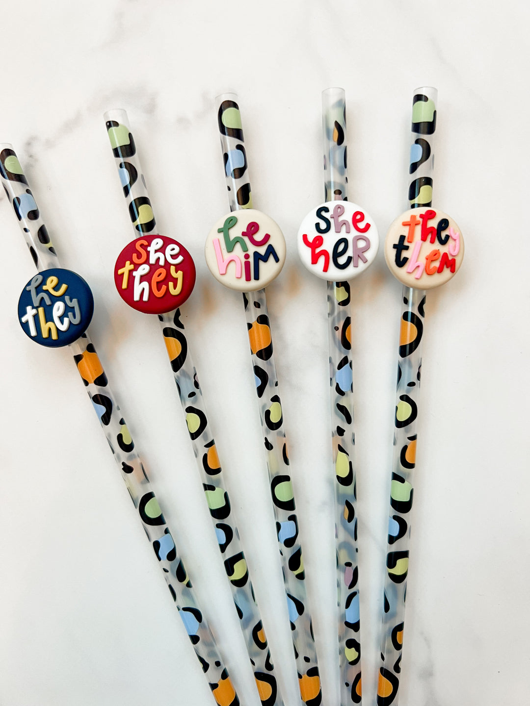 He/Her straw charm pack